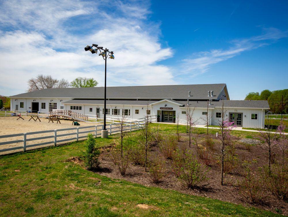 our-facility-riding-arena-building